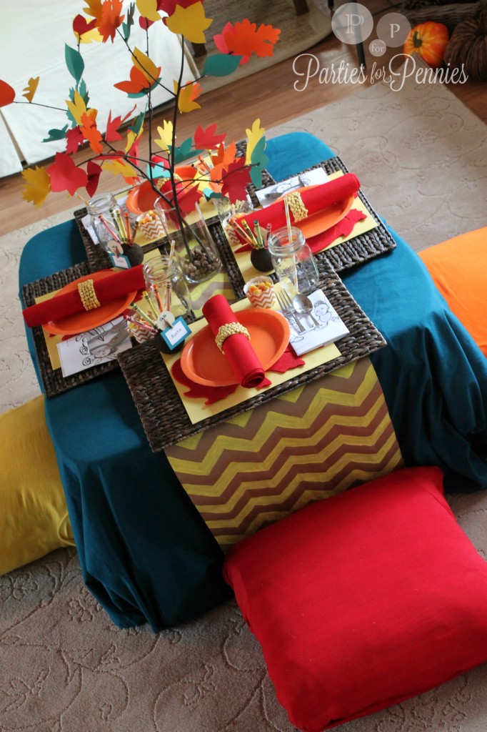 Kid's Thanksgiving table Uncommonly Yours Link Party Feature