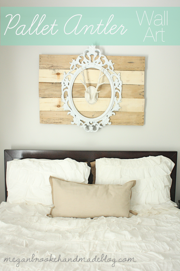 Pallet Display Uncommonly Yours link party