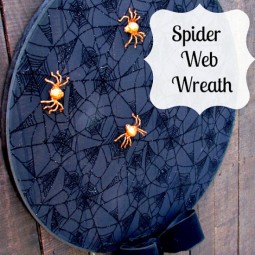 spider-web-wreath-uncommon-designs