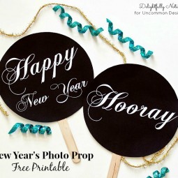 New-Year's-photo-prop-free-printable