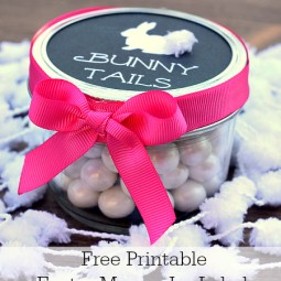 Easter treats for kids with Free Printable Mason Jar Labels www.uncommondesignsonline.com #Easter #MasonJars