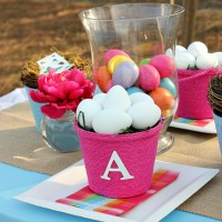 Make Your Own Monogrammed Easter Baskets with this Simple Tutorial www.uncommondesignsonline.com #Easter #EasterCrafts #Monogrammed