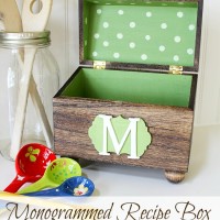 monogrammed-recipe-box-uncommondesigns-chalky-finish