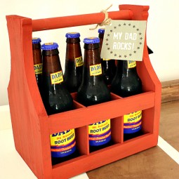 Fabulous Father's Day Gift Idea... a Wooden Bottle Caddy with free Printable "My Dad Rocks" tags! www.uncommondesignsonline.com