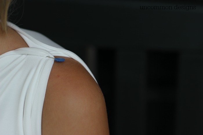 Make a Simple Greek Goddess Costume. This is such a beautiful handmade Halloween costume and can be made in no time! Uncommon Designs