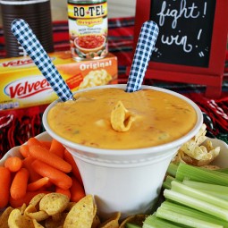 rotel-velveeta-queso-dipping-station.uncommon-designs