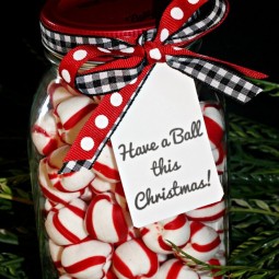 These printable tags are going to be perfect for so many gifts to make and give this year! Such a sweet mason jar gift idea! | Uncommon Designs #MadeFromHere