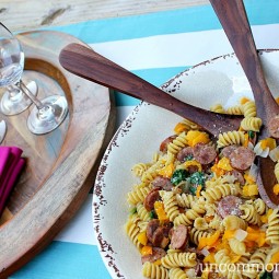Aidells andouille sausage pasta with Cupcake Wine: Savor the Summer with a simple gathering