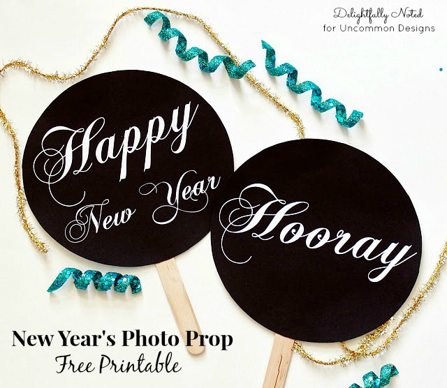 New Year's Eve Free Printable Photo Props perfect for your party! #NewYears #freeprintable